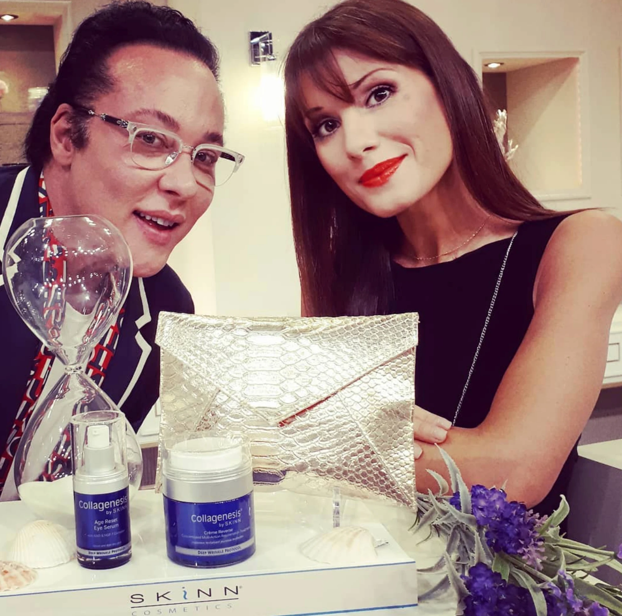 Barbara Venditti con un ospite e prodotti skincare